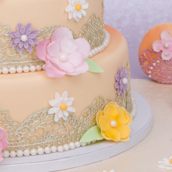 Izrada čipke za dekoraciju torti i kolača Izrada čipke za dekoraciju torti i kolača